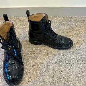 Beautiful black Italian polished leather by The Office of Angela Scott. EU-40